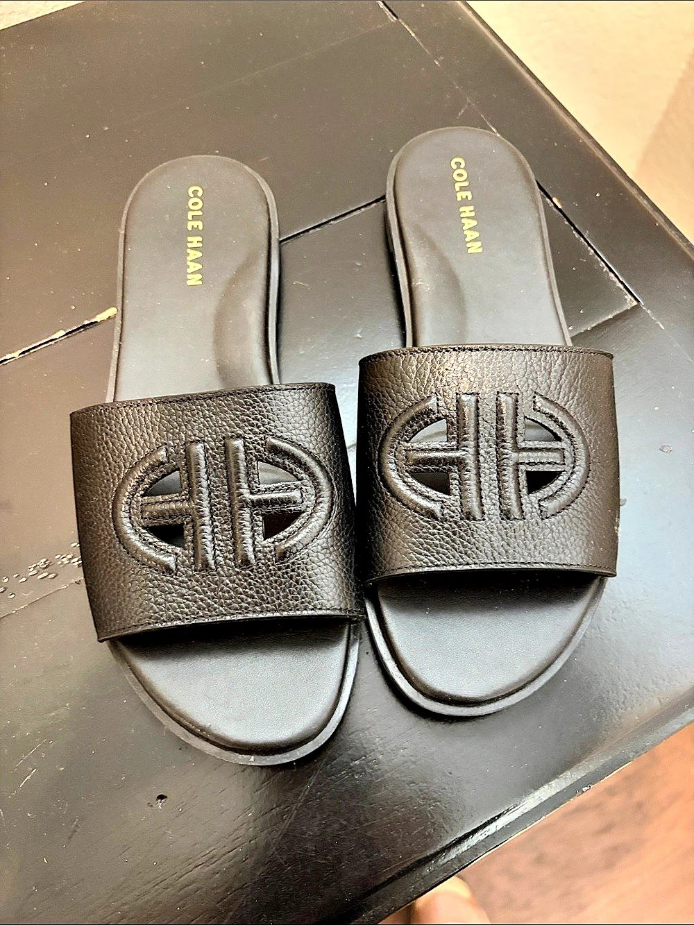 Cole Haan Flynn Logo Slide Sandal Black Sandals Women’s size 8